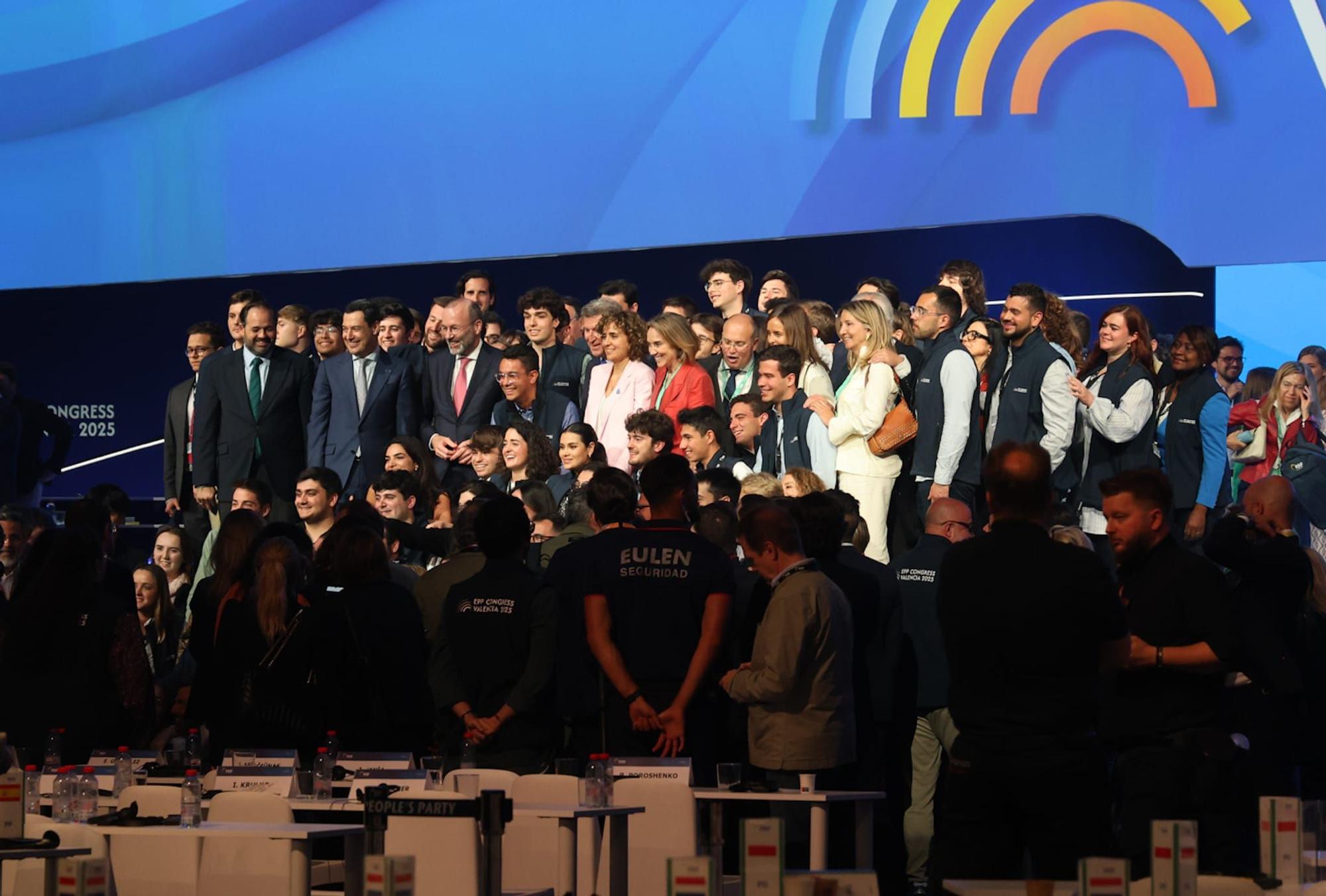 Todas las fotos de la segunda jornada del congreso del PP europeo en València