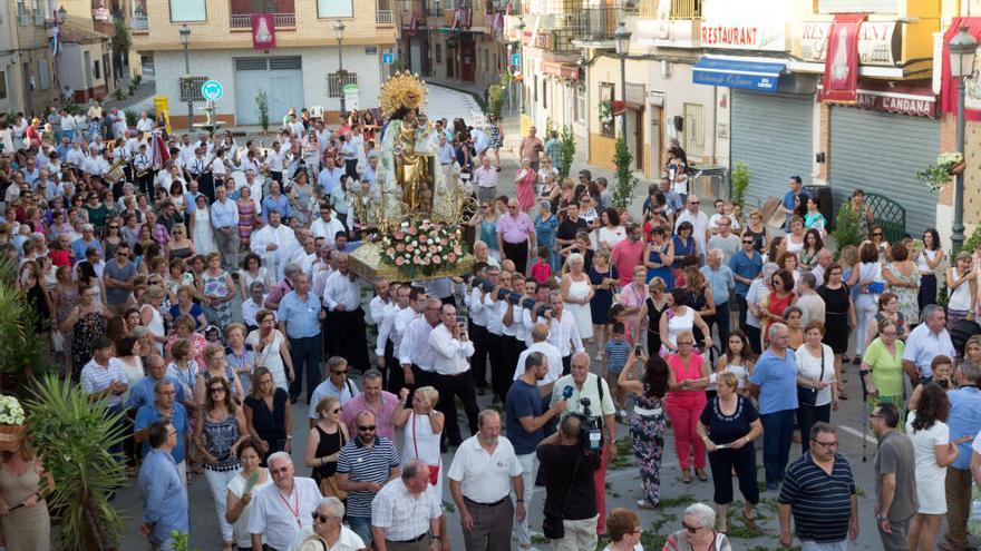 La virgen procesionando en El Palmar.