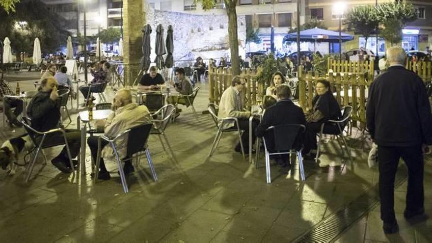 La presencia de clientes en la Muralla Liberal se eleva ostensiblemente a partir del viernes.