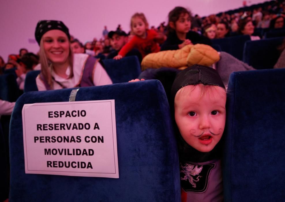 Carnaval infantil en el Calatrava de Oviedo