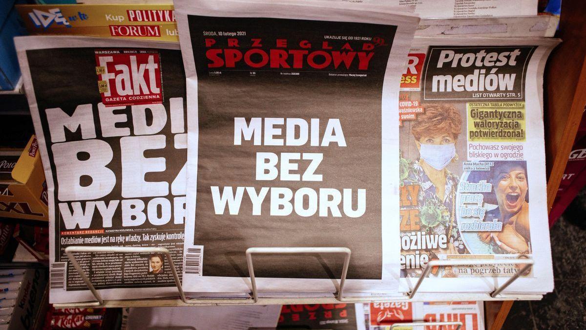 Medios polacos protestan por el nuevo impuesto que amenaza su independencia