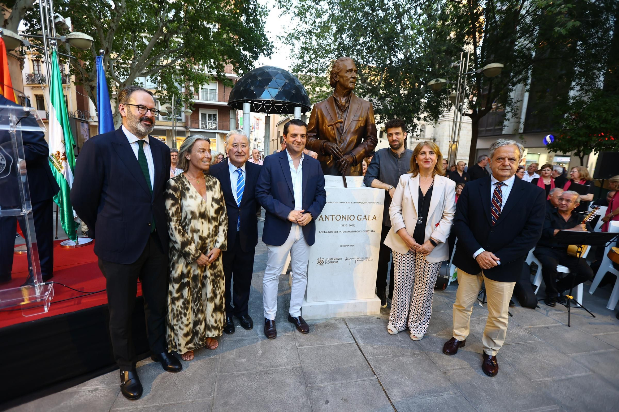 Antonio Gala se hace eterno junto al Gran Teatro