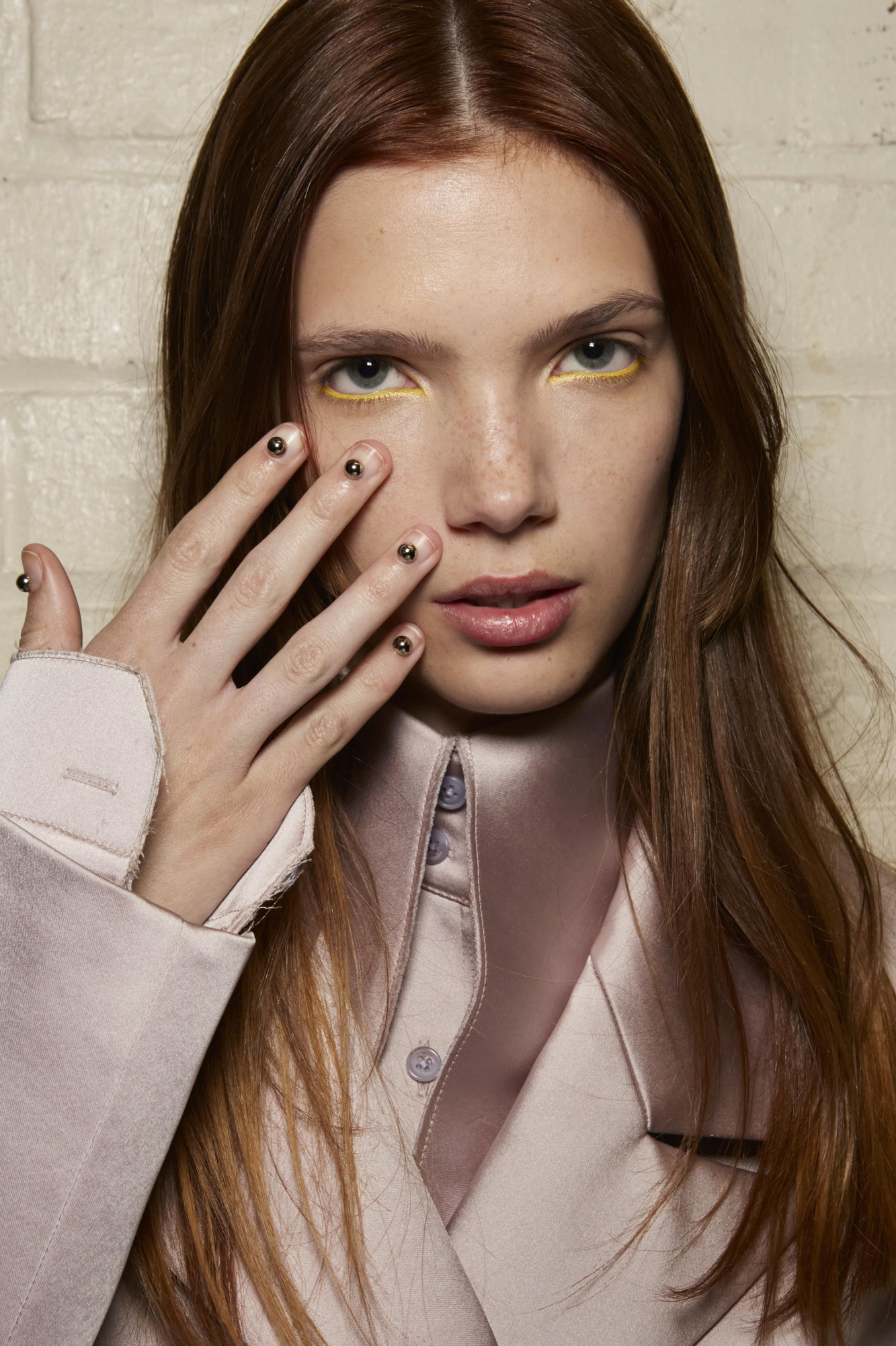 Manicura impecable con uñas hidratadas