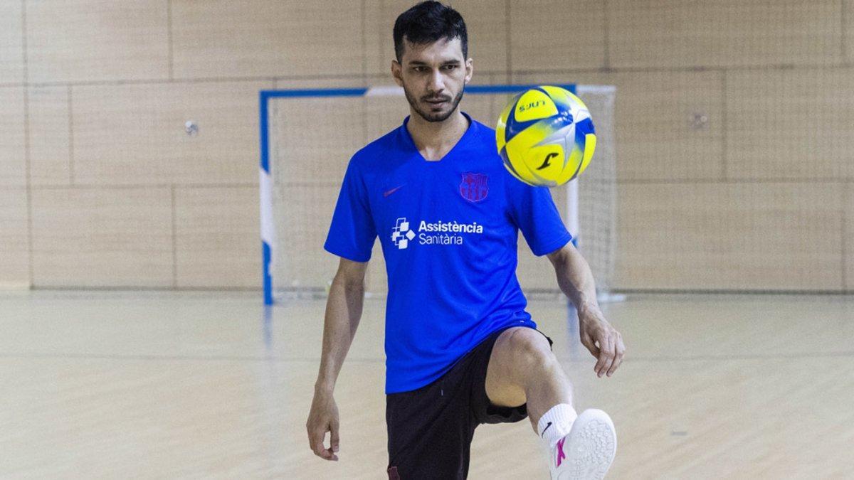 Esquerdinha trabaja al mismo ritmo que sus comoañeros