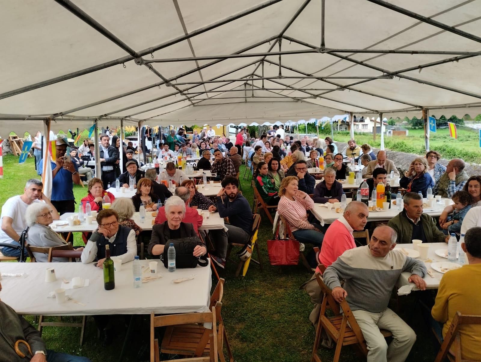 El Patiu celebra su X Paella Solidaria con más de 200 comensales