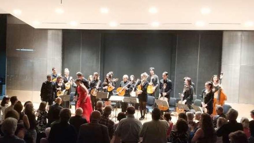 Gran éxito de la Orquesta Langreana de Plectro en EE UU