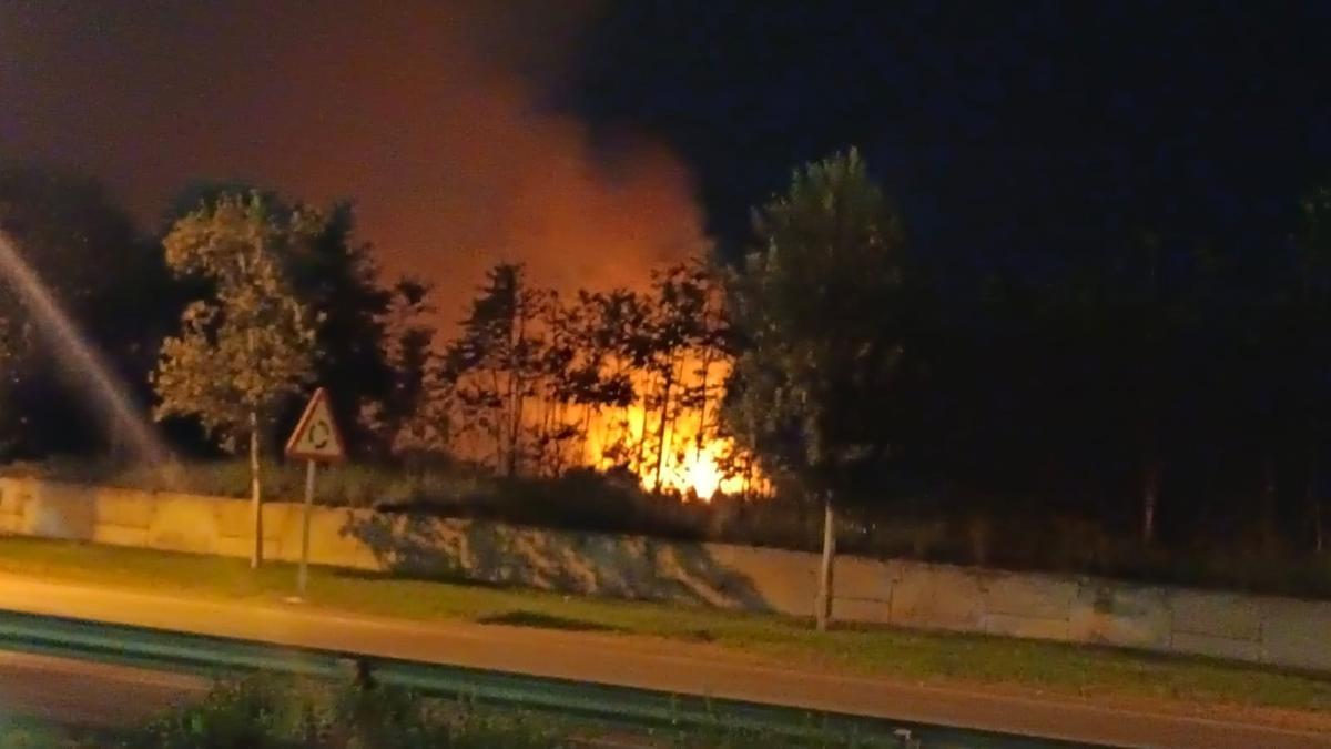 Fuego junto al Xúquer