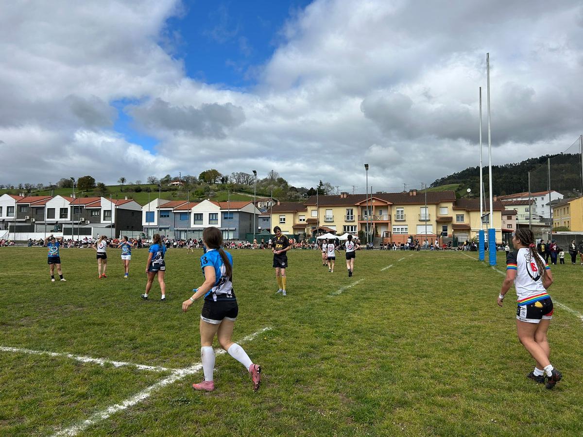 EN IMÁGENES: El Seven de Grado, un "festival" imprescindible para el rugby nacional EN IMÁGENES: El Seven de Grado, un "festival" imprescindible para el rugby nacional