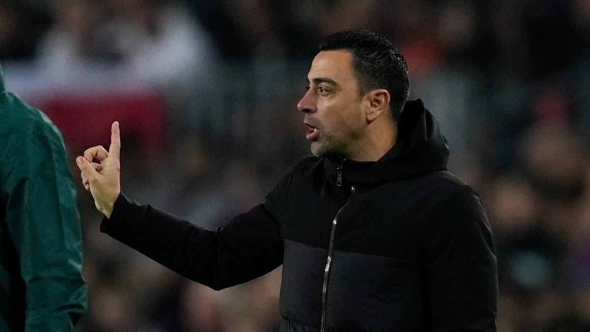 Xavi, durante el partido contra el Manchester United en Europa League