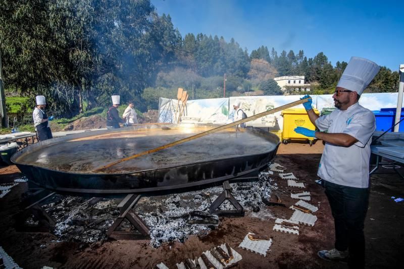 Macropaella popular en Fontanales