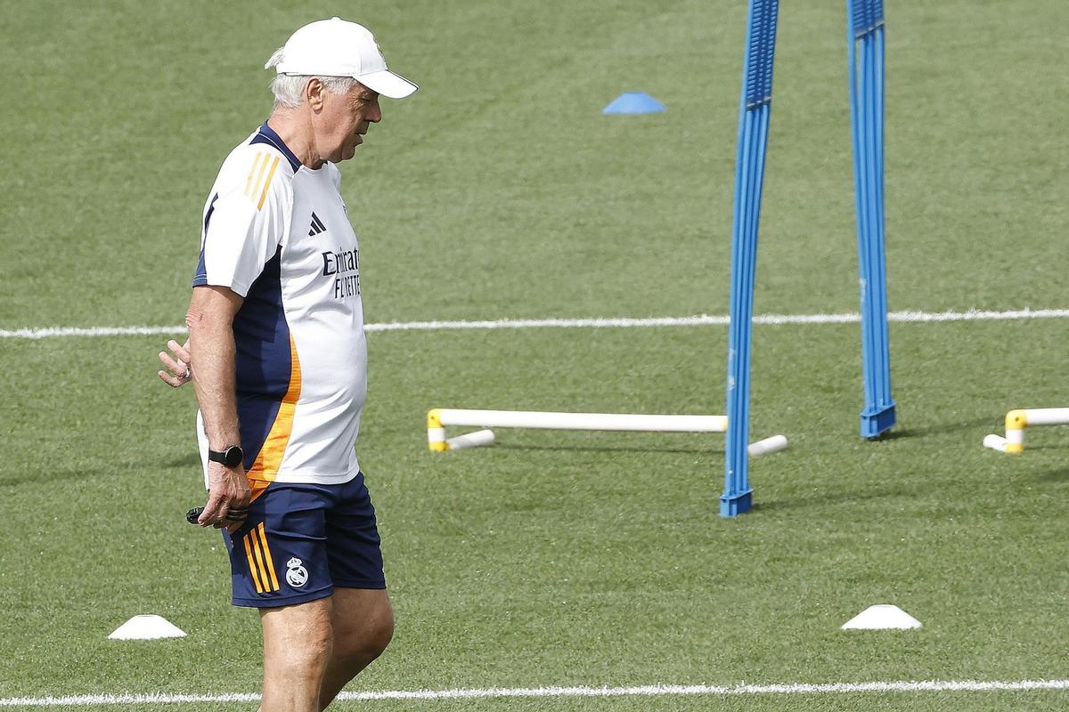 Carlo Ancelotti, en el entrenamiento del Madrid.