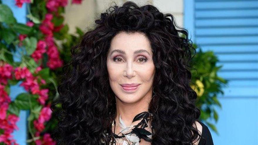 Cher hará una versión de &#039;Chiquitita&#039; en español