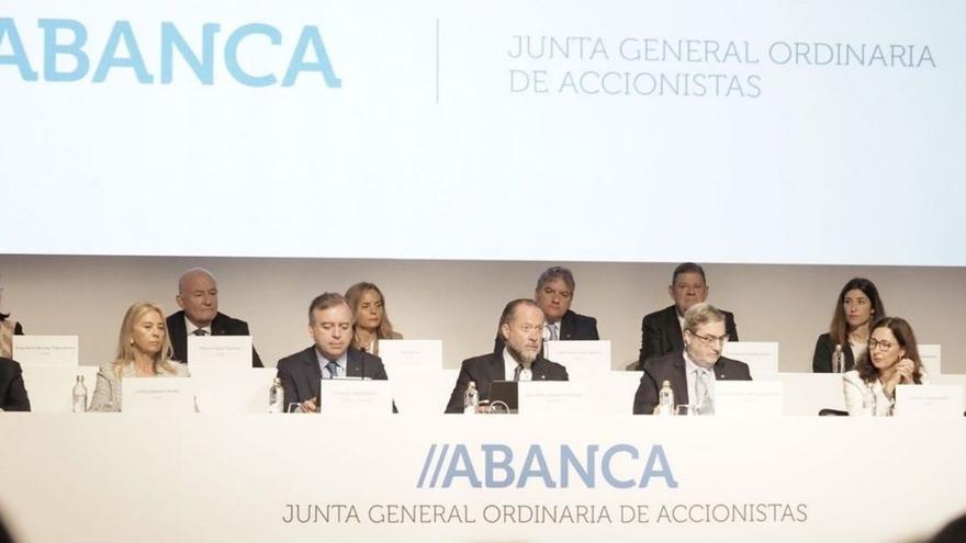 La junta de accionistas de Abanca aprueba las cuentas del año pasado con 107.000 millones de negocio
