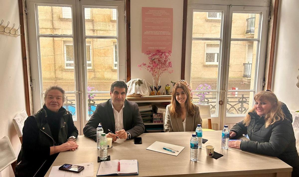 La Xunta y Euroconsumo avanzan en una nueva estrategia en A Estrada |