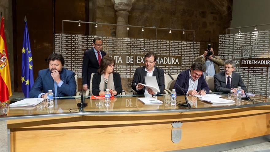 La Junta y los agentes sociales articulan medidas para que Extremadura crezca el 3 %