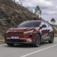 El Toyota C-HR ahora es eléctrico y puede ser tuyo por menos de 30.000 euros (con condiciones)