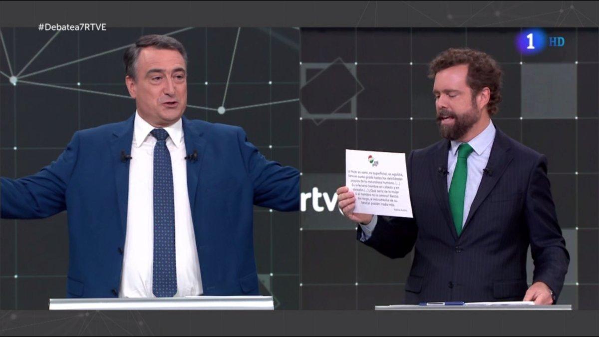 Aitor Esteban (PNV) e Iván Espinosa de los Monteros (Vox) en el 'Debate a 7' de TVE