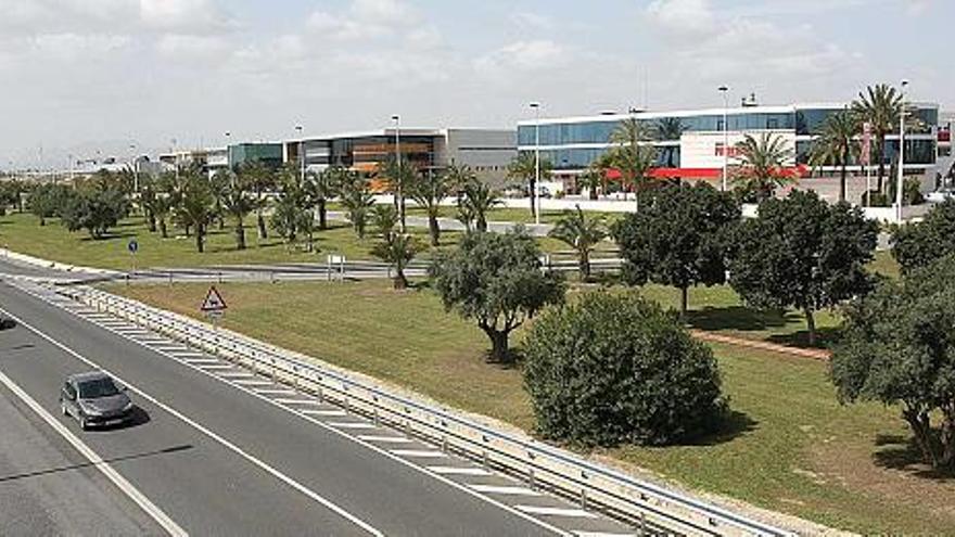 El Ayuntamiento propone a Fomento una estación de Renfe en el parque industrial