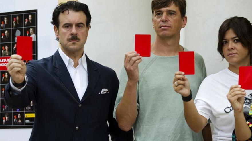 El barítono Carlos Álvarez y Javier Ojeda sacan tarjeta roja al maltrato