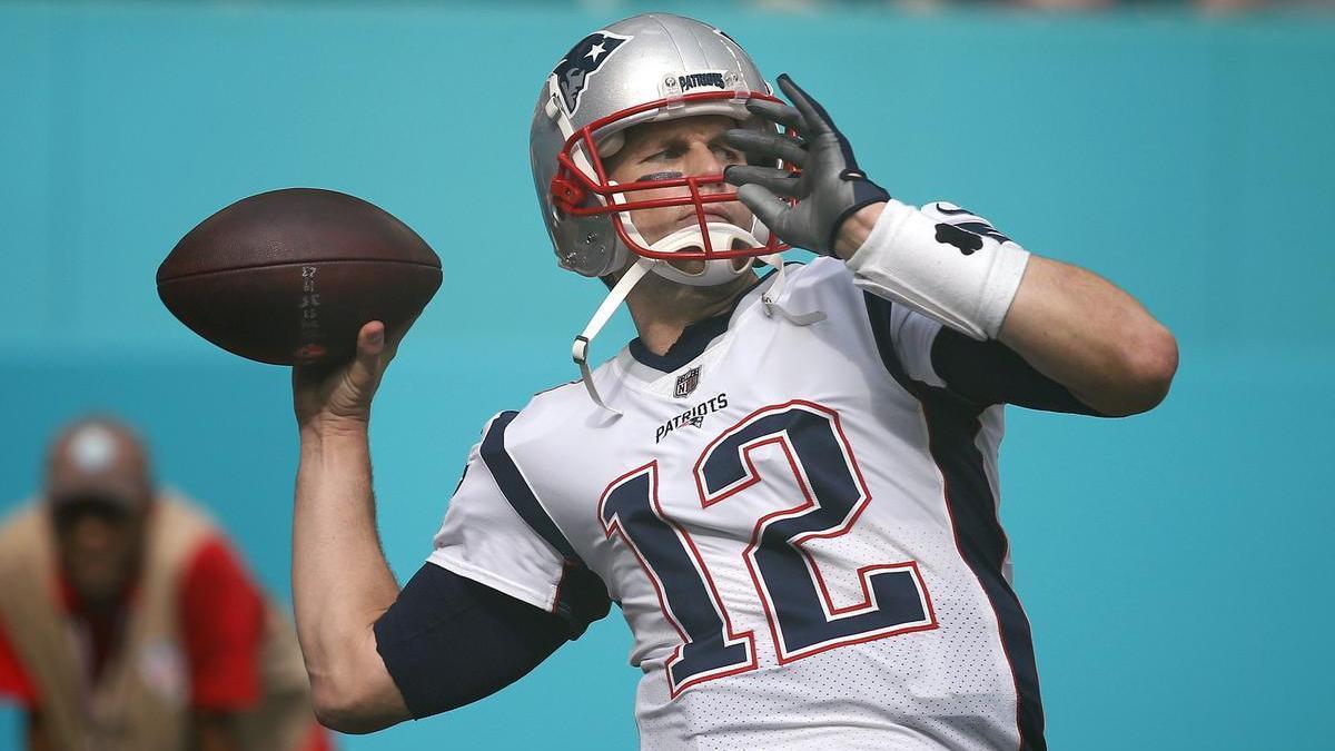Tom Brady, en una final entre New England Patriots y Miami Dolphins