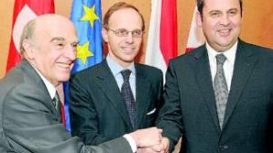 Suiza, Austria y Luxemburgo también flexibilizan el secreto bancario