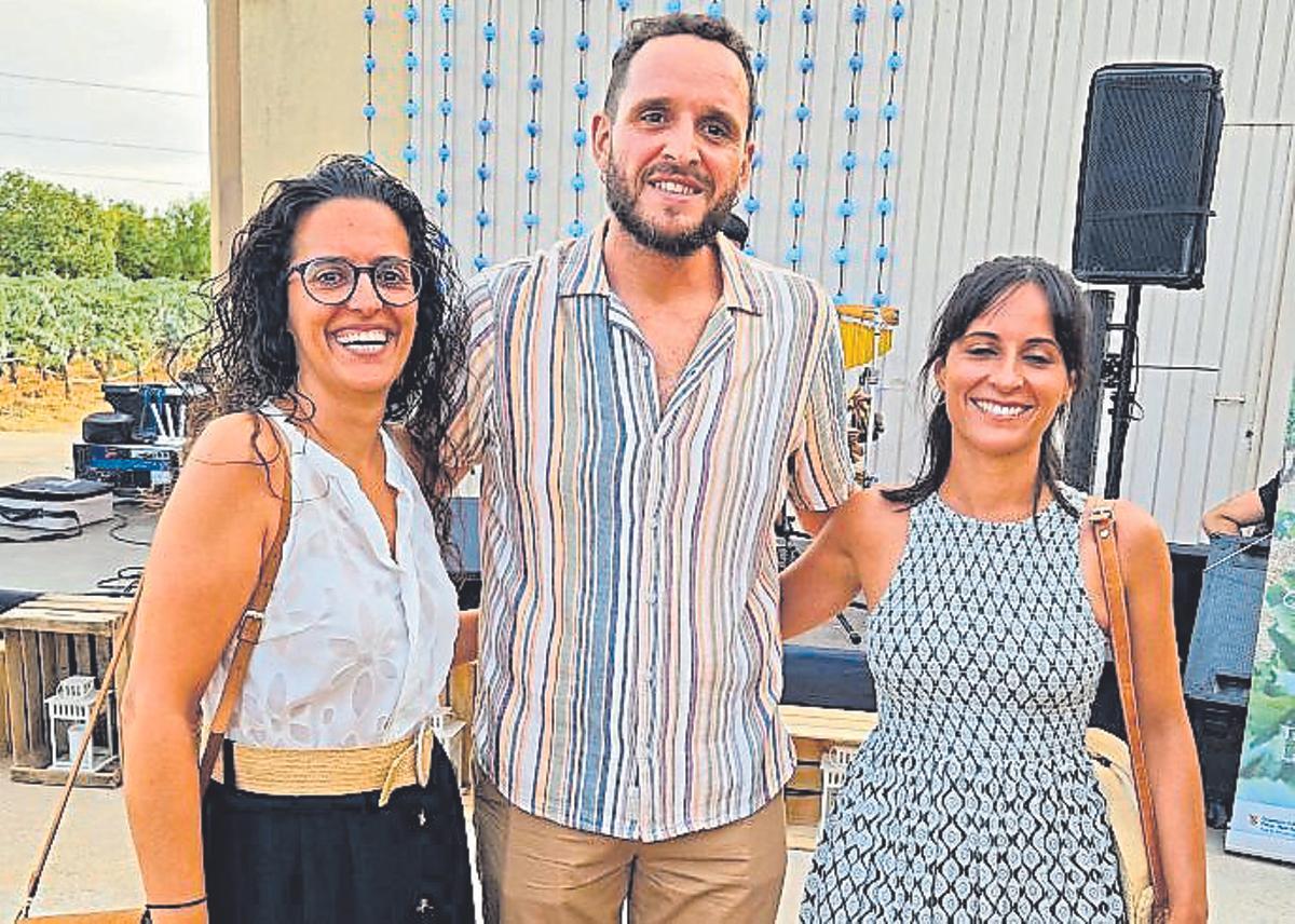 Lucía Salvá, Biel Modino y Esperanza Salvá.