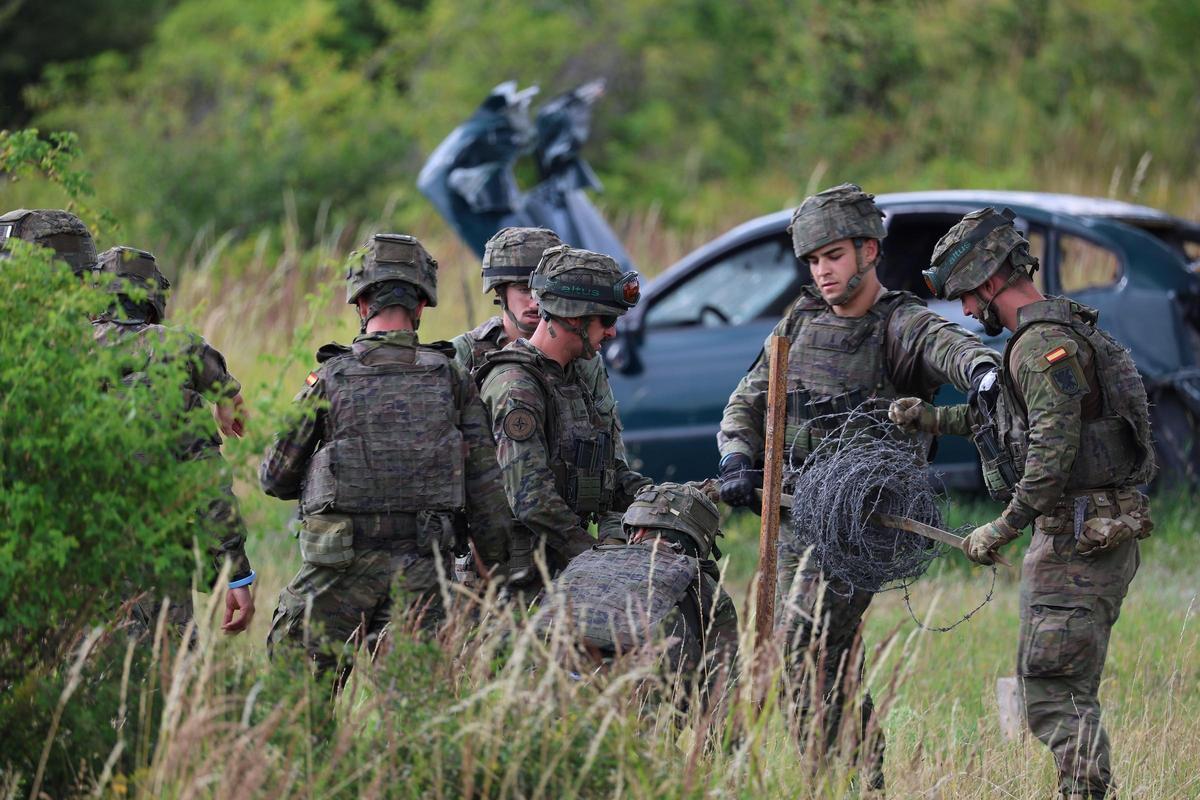 Trabajos de control de la movilidad a cargo de la Unidad de Ingenieros.