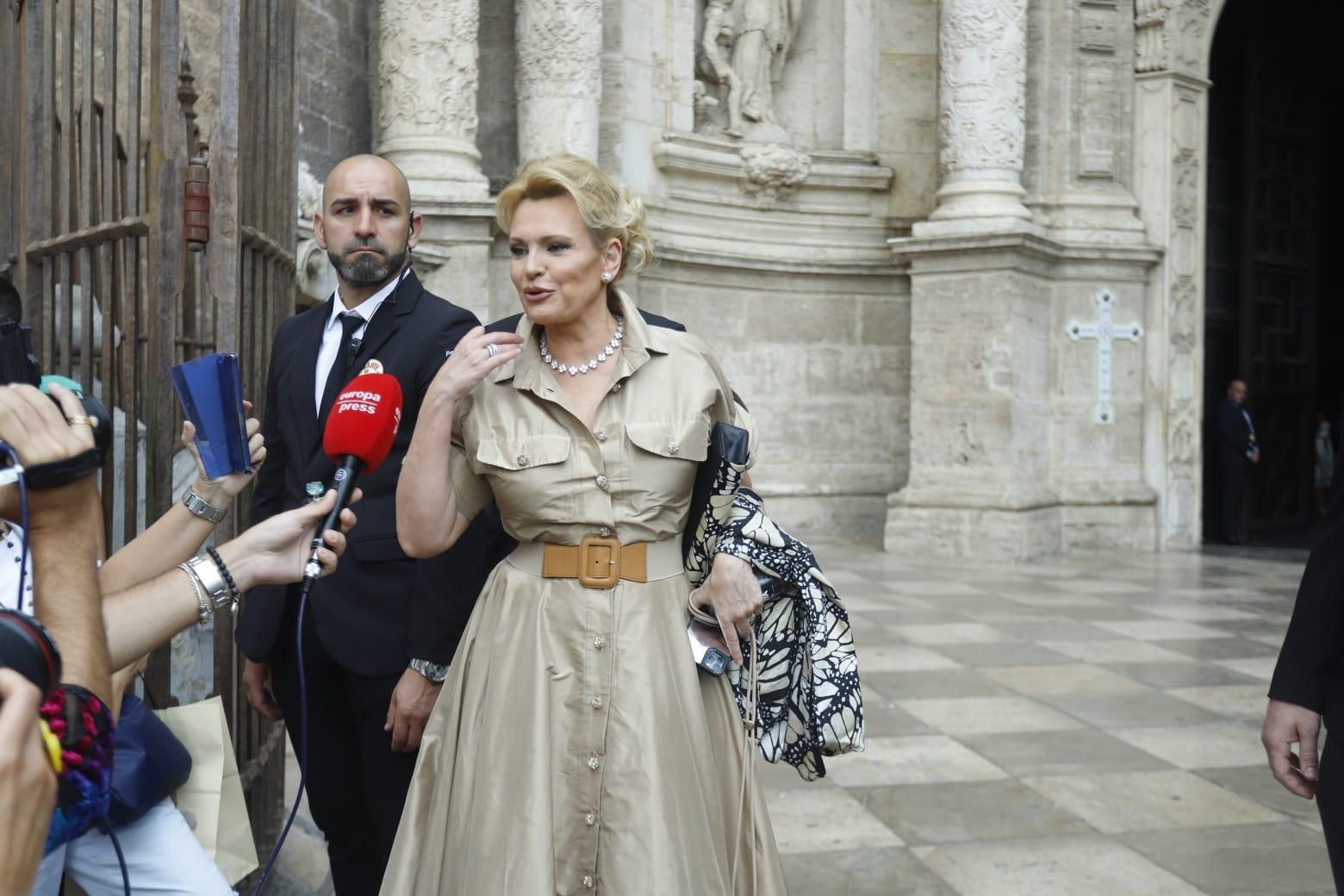 Así ha sido la llegada de los invitados a la boda real en València
