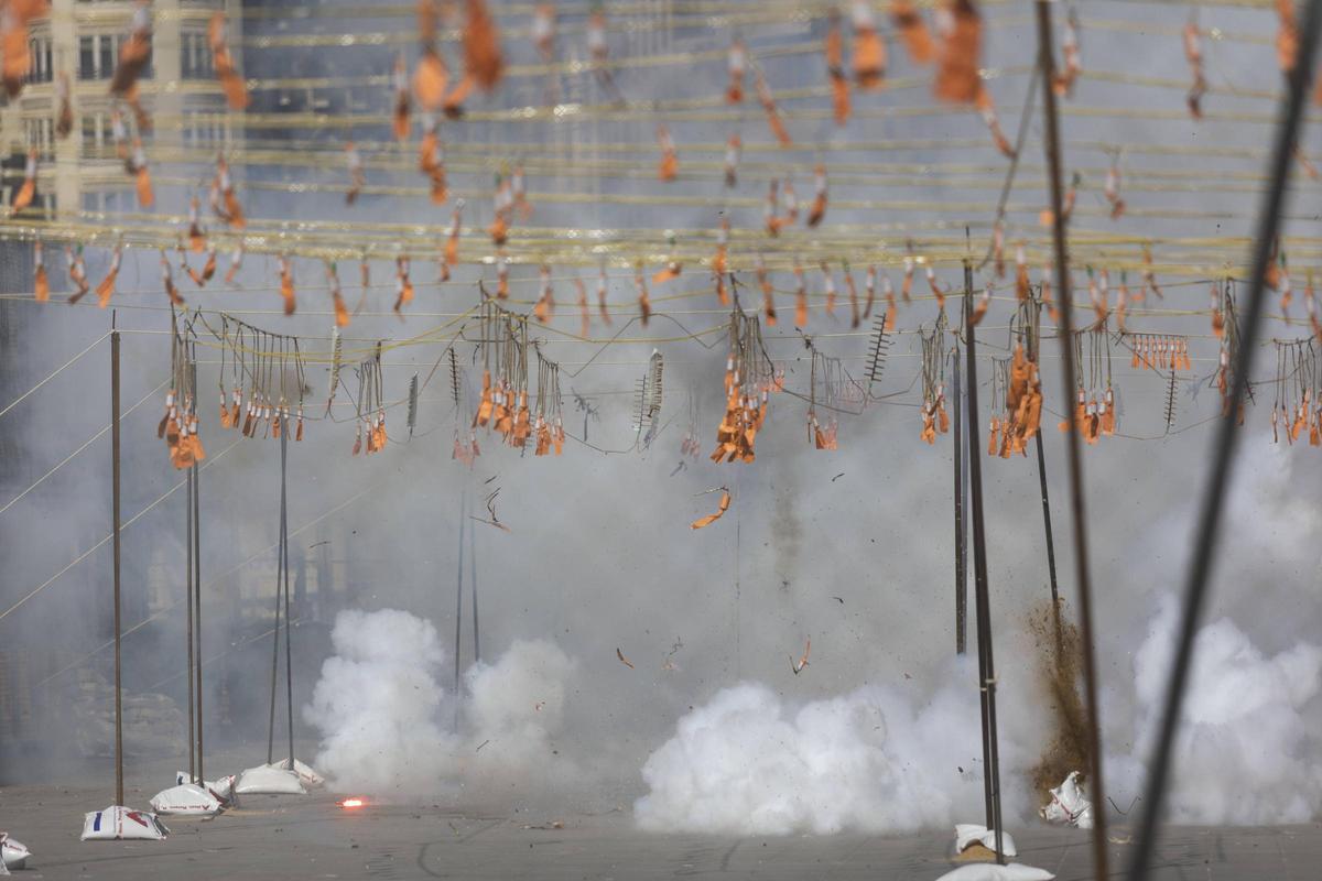 Imagen de una mascletá.