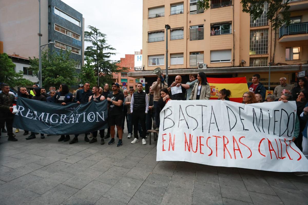 Imagen del final de la manifestación "en contra de la inseguridad" en Mataró de este martes