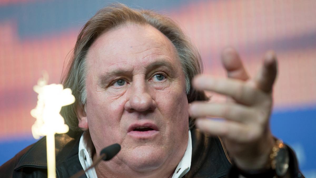 "Un monumento del cine va a ser juzgado": Gérard Depardieu se enfrenta a la justicia por primera vez por agresión sexual