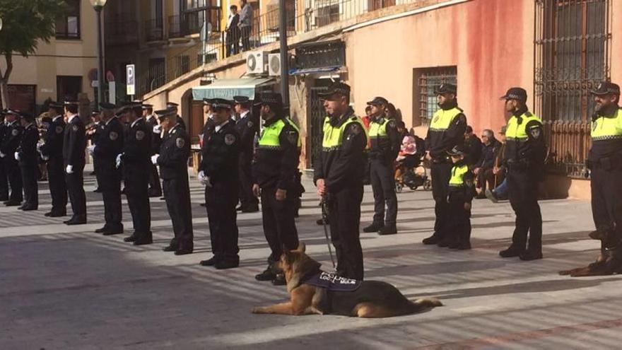 La Policía Local de Mula rinde honores a su patrón