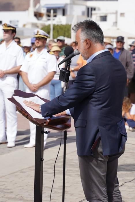 El buque escuela 'Juan Sebastián Elcano' visita por primera vez La Graciosa