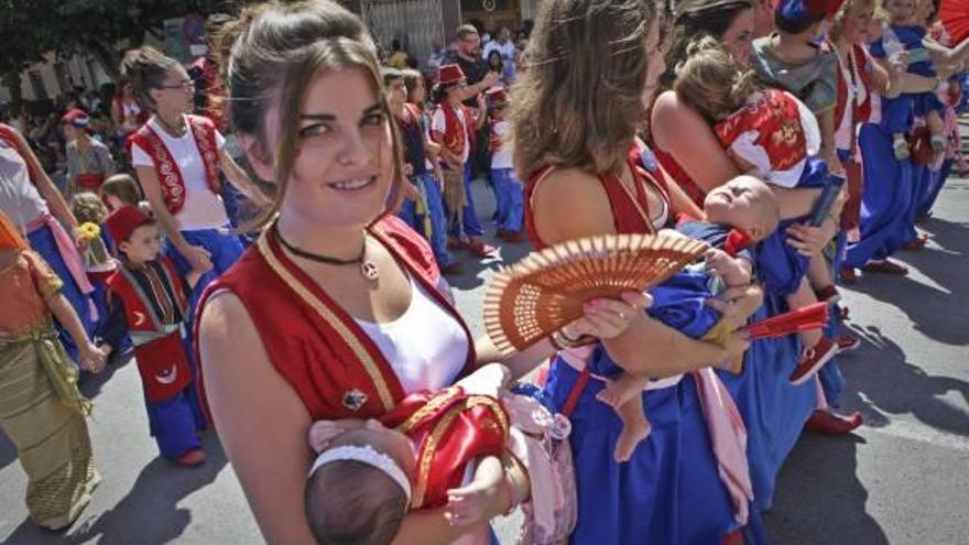 Los niños toman las calles de Castalla