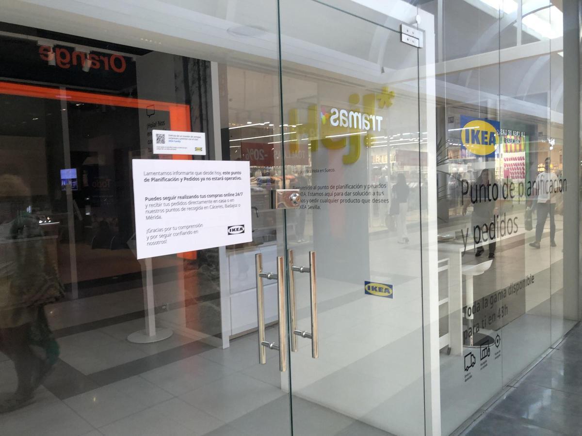 Fotogalería | Cierra la tienda de Ikea en el Centro Comercial Ruta de la Plata de Cáceres Fotogalería | Cierra la tienda de Ikea en el Centro Comercial Ruta de la Plata de Cáceres
