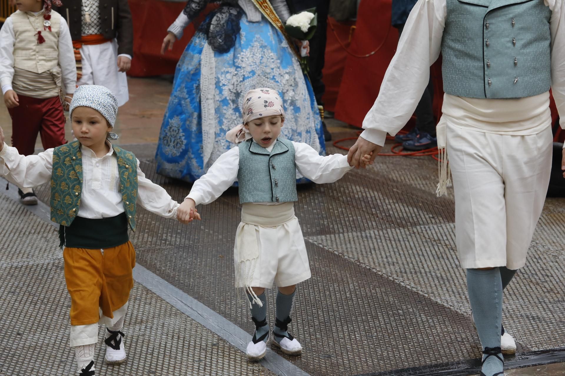 Búscate en el primer día de Ofrenda por la calle Quart (entre las 15.30 y las 17.00 horas)