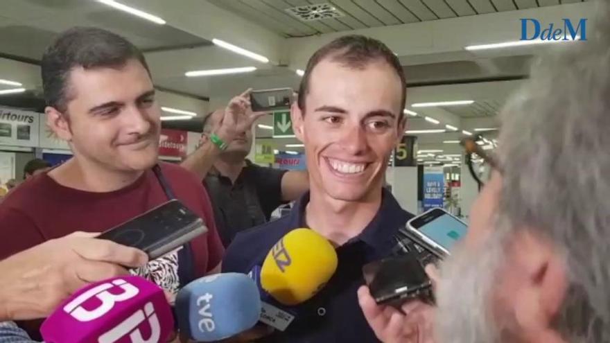 Enric Mas, nuevo ídolo del ciclismo mundial, llega a Palma