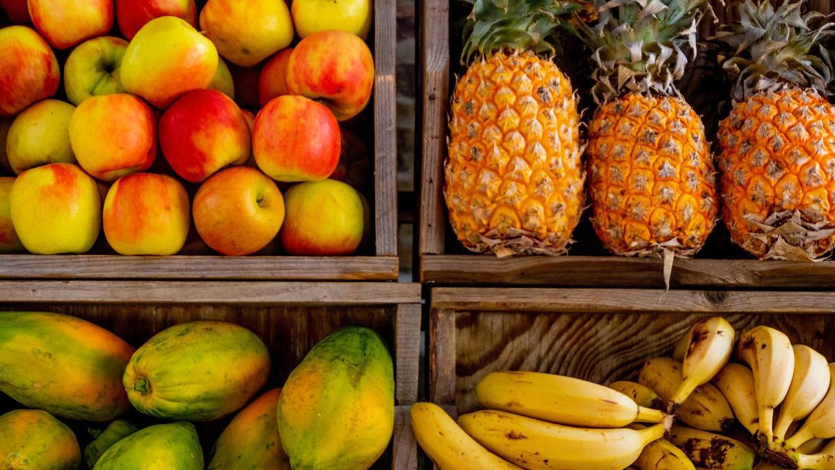 Un jugo de frutas en ayunas te aporta muchas vitaminas y pocas calorías.