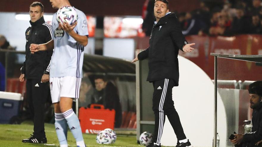 Óscar, durante el partido // Efe