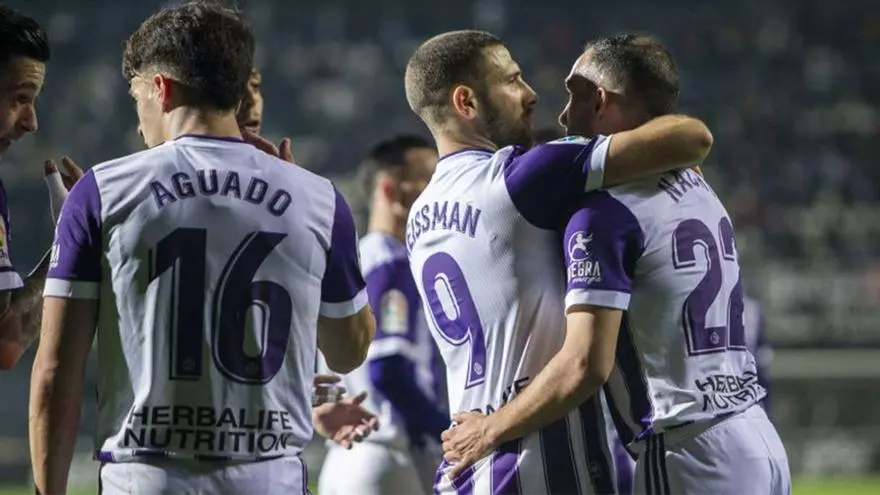 Resumen, goles y highlights del Cartagena 2 - 3 Valladolid de la jornada 28 de LaLiga Smartbank
