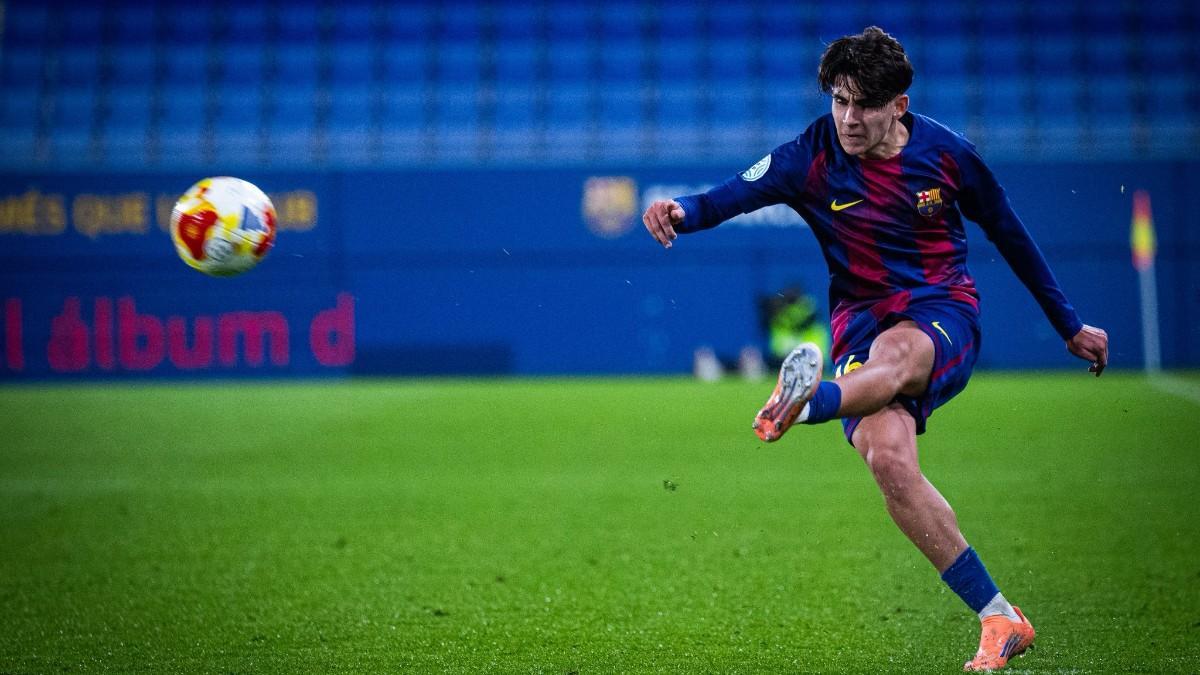 Toni Fernández marcó un gol de crack