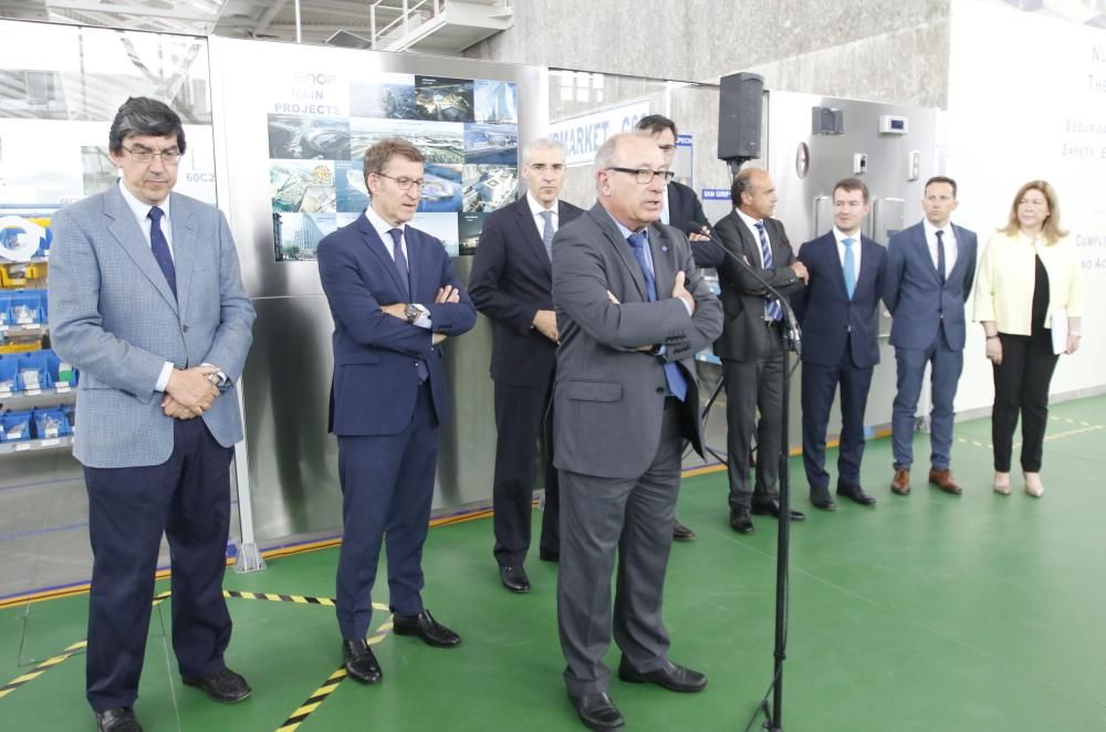 Visita de Feijóo a la planta de Enor en Vigo