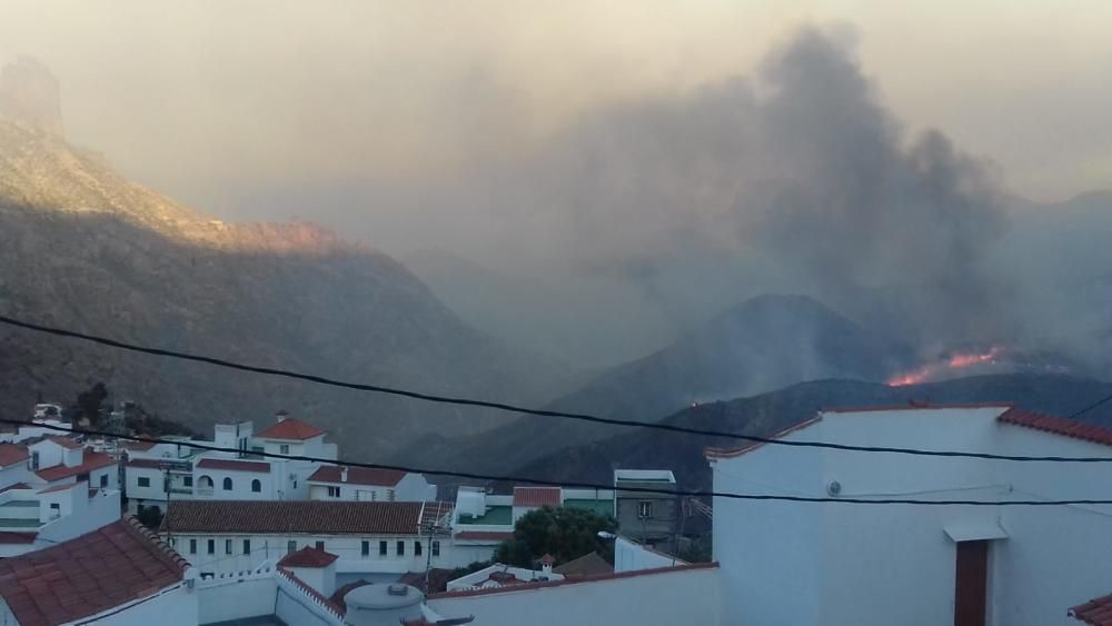 La Cumbre de Gran Canaria amanece en llamas