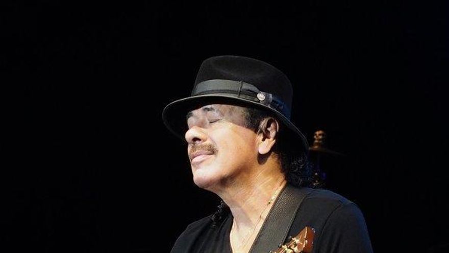 Carlos Santana (Autlán de Navarro, México, 1947)