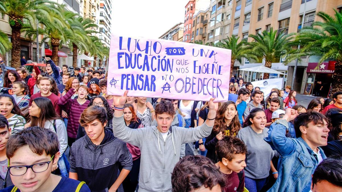 Manifestación del Sindicato de Estudiantes en Alicante, en 2016