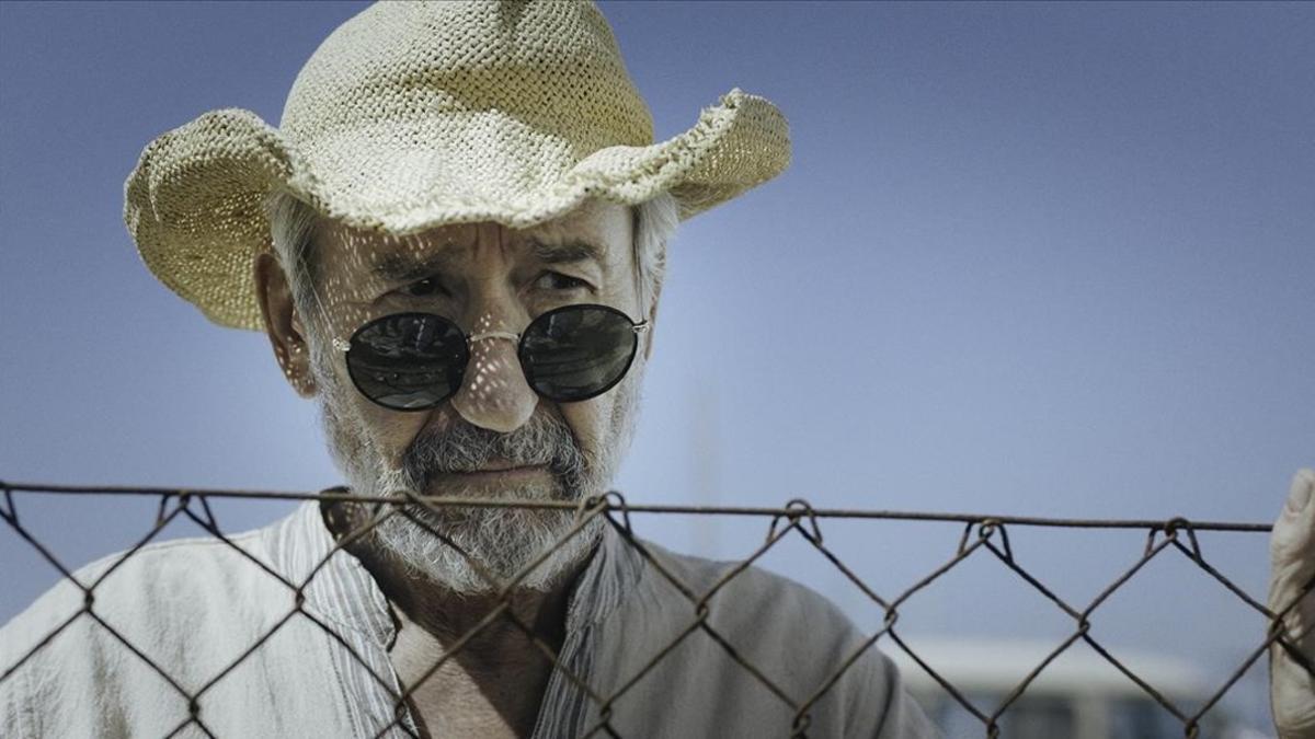 José Sacristán, en un fotograma de 'Formentera Lday', debut en la dirección del largo del actor Pau Durà.