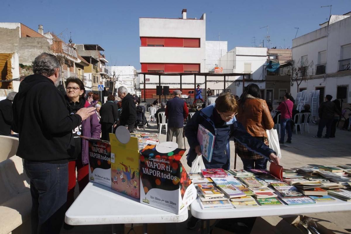 Valdeolleros inaugura la nueva 'plaza de los ovnis'