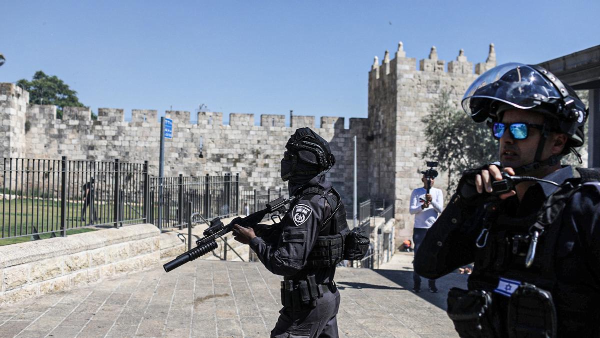 La Explanada de las Mezquitas de Jerusalén vuelve a ser esta tarde escenario de enfrentamientos entre israelíes y palestinos