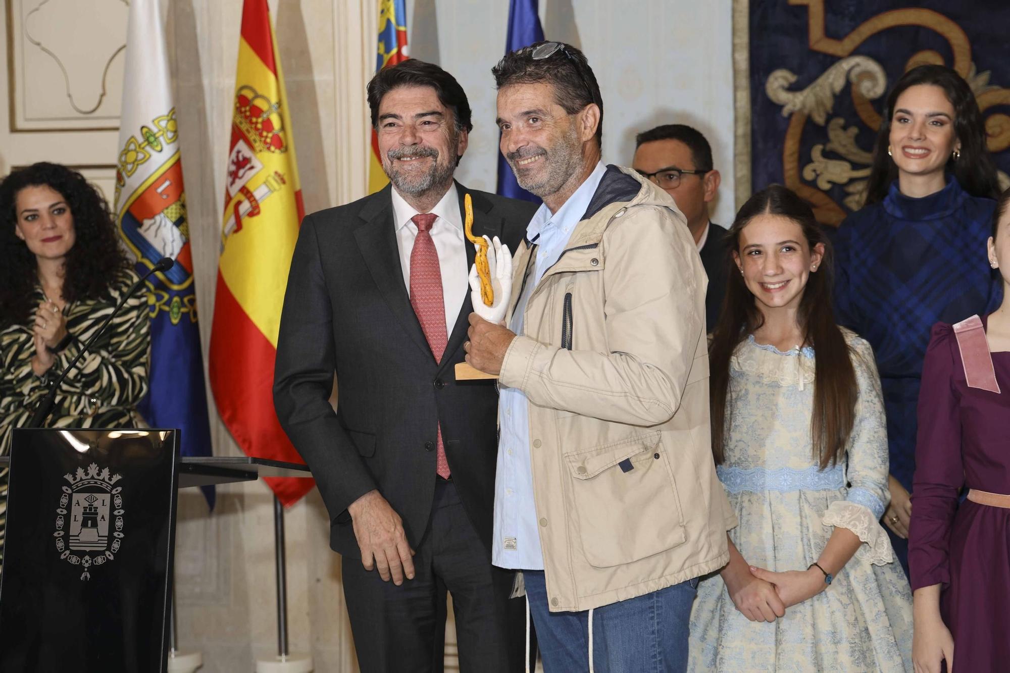 Así ha sido la entrega los premios a los Artistas de Hogueras