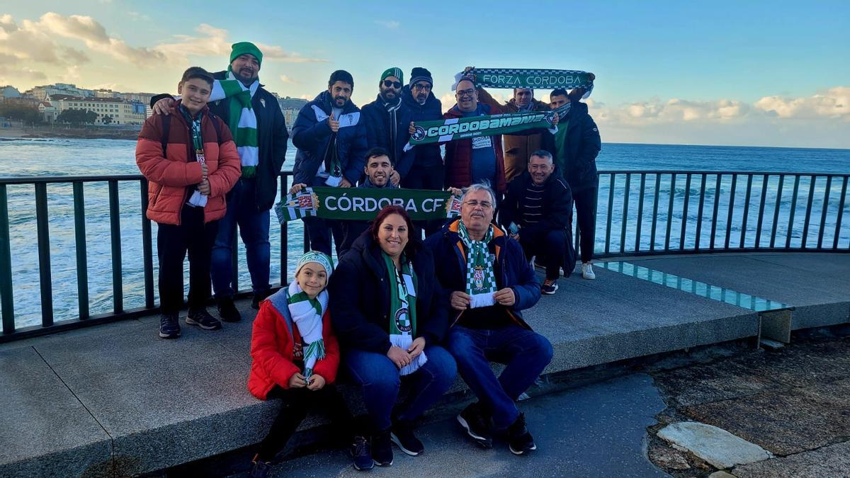 Afición del Córdoba CF en la previa ante el Deportivo en Riazor